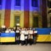 Bashkia e Tiranës ndriçohet me ngjyrat e flamurit ukrainas, Veliaj: Solidarizohemi me të drejtën e tyre për të jetuar të lirë