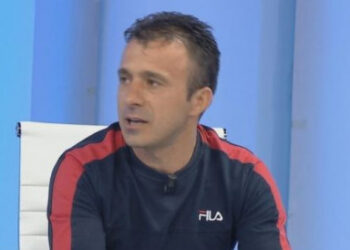 “Ishte e fejuar kur e rrëmbeva, ai më tha ‘jetë të lumtur’”/ Dashuria që u ‘transformua’ në divorc, 36-vjeçari: Mori Zoti hak, më tradhtoi! Nëna e 3 fëmijëve: Më dhunon!