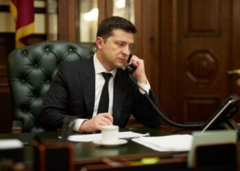 Greqi/ Mitsotakis fton Zelensky-n të flasë përmes një telekonference në parlament: Ja çfarë do të diskutojnë!