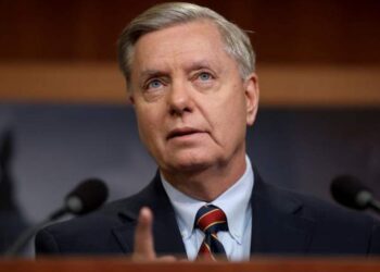 “Vrisni Vladimir Putinin”/ Shtëpia e Bardhë kritikon deklaratën e senatorit republikan
