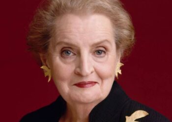 Ambasada e SHBA në Tiranë in memoriam Madeleine Albright-it: Ja karfica që tërboi Putin në Samit!