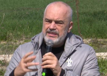 “Dhe Australia rriti çmimet”/ Rama: S’hynë në luftë Sukthi me Manzën, por dy fuqi të mëdha. Po vuajmë pasojat…!