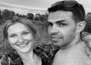 FOTO/ “Rusia më vodhi jetën, tani jam ulur pranë burrit tim të vdekur”! Mesazhi tragjik i gazetares 25-vjeçare ukrainase