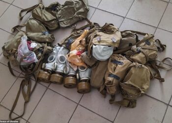 Kërcënimi/ Trupat ruse të pajisura me maska kundër gazit, rritet shqetësimi: Putin po përgatit një sulm me armë kimike?