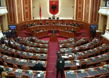 Me 76 vota pro, Kuvendi miraton raportin e PS për inceneratorët! Ai i demokratëve nuk merr as votat e PD