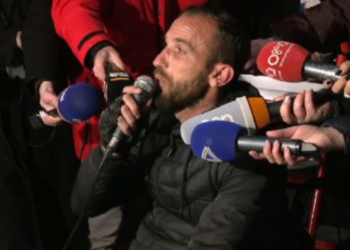 Protestuesi nga karroca me rrota: E ndjej veten në këmbë më shumë se kurrë!
