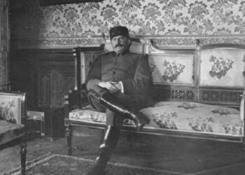 Suedezi që vizitoi Shqipërinë në 1935: Esat Pash Toptani, një nga figurat më të paskrupullta në histori…