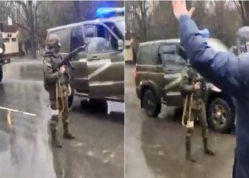 VIDEO/ Ukrainasit përplasen me trupat ruse, ushtari gjuan me armë por nuk i frikëson: Shkoni në shtëpi, fashistë