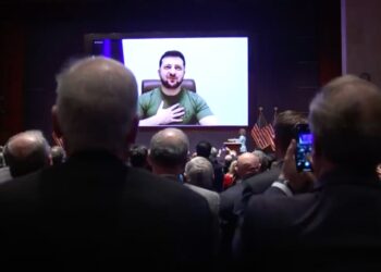 “Fati i Ukrainës po vendoset”/ Zelensky flet në Kongresin e SHBA: Paqja është më e rëndësishme se të ardhurat!