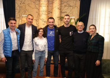 Fituan 3 medalje në Turqi, Veliaj pret atletët: Investojmë në sport, që të rinjtë të ndjekin modelin tuaj