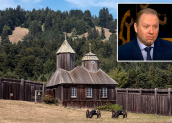 FOTOT/ Këshilltari i Putin: Dëmshpërblim nga SHBA e kthim të Alaskës e Fort Ross-Kaliforni te Rusia’. Duam dhe Antarktidën