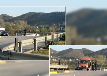 Atentat me armë në Elbasan, makina qëllohet në lëvizje. Policia ngre postblloqe dhe sqaron rrethanat e ngjarjes