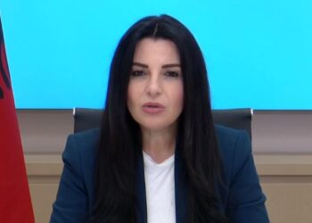 Kriza energjitike/ Balluku: Do të ndërpresim ndriçimin në akset kombëtare, pas orës 00:00 bashkitë të…