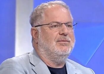 “Mandati i katërt…!”/ Baton Haxhiu: PS të mos bëjë pazare me postin e presidentit, mos t’i ofrojë Metës mandatin e dytë