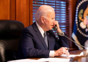 “Statusi i vendit neutral”/ Lufta në Ukrainë, Biden në bisedë telefonike me liderët e Evropës, ja çfarë po diskutohet