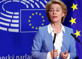 Von der Leyen flet pas takimit me Macron: BE duhet të heqë qafe varësinë e saj nga gazi rus