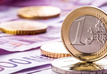 Në bursa bie, por Euro po rritet në tregun vendas: Çfarë po ndodh realisht!