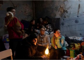 “350 mijë banorë kanë ngecur në Mariupol”/ Të fshehur në bodrume, pa ujë dhe pa energji