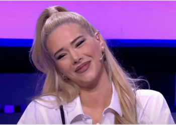 Moderatorja e Top Channel përlotet në studio/ Flet për humbjen e së ëmës