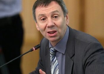 Parashikoi sulmet në Ukrainë, ish-zëdhënësi i Putinit zbulon kur do të mbarojë lufta