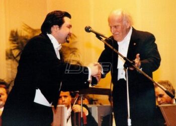 (Video) Si sot, në këtë ditë, më 12 Mars lindi Ataturku dhe vdiq violinsti i madh Menuhin