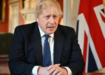 Johnson: “Britania do të përshpejtojë sanksionet kundër rusëve”. Flet edhe për Abramoviç