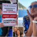 “Babai yt është vrasës”/ Britanikët protestojnë përpara shtëpisë së vajzës së pretenduar të Lavrov: Largohu