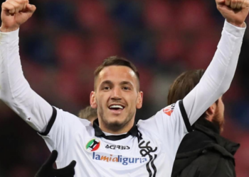 VIDEO/ Manaj i papërmbajtshëm: Në pak minuta në fushë shënon për Spezia në Serie A