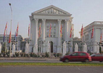 Kriza/ Maqedonia e Veriut heq TVSH-në për produktet bazë, propozon masa drastike për të zbutur rritjen e çmimeve