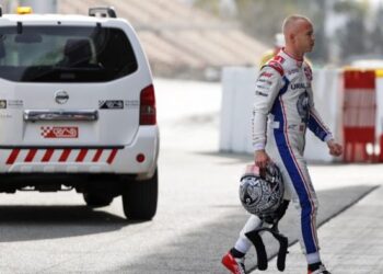 Tjetër goditje/ Piloti rus përjashtohet nga Formula 1, largohet edhe sponsori nga garat