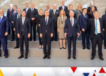 Sfidë Rusisë/ NATO fton Ukrainën të bashkohet me takimin e ministrave të jashtëm javën e ardhshme në Bruksel