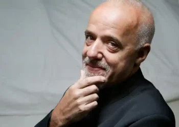 “Ka shpërthyer një klimë rusofobie”, deklarata e Paulo Coelhos për luftën zemëron mijëra vetë