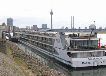 Dëshmia tronditëse/ Hipi në anijen gjermane për t’i shpëtuar luftës, 18-vjeçarja ukrainase përdhunohet nga dy burra