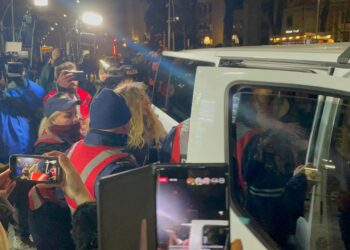 U arrestuan gjatë protestës në Tiranë, gjykata merr vendimin për 35 qytetarët