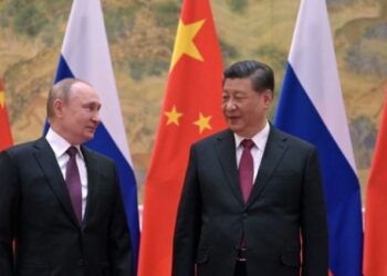 Pushtimi në Ukrainë/ Akuzat e NATO-s, reagon Kina: Nuk po e mbështesim politikën ruse