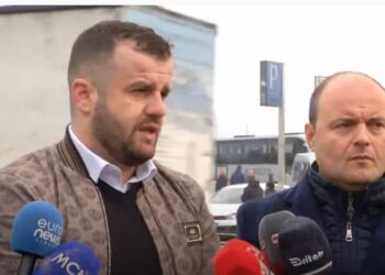 “Të bëhet bileta 80 lekë”/ Çmimi i naftës përgjysmon urbanët në Tiranë, reagon Shoqata e Transportit: Ne jemi të varur nga…