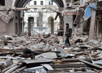 Dhjetë ditë luftë në Ukrainë/ Rusët avancojnë drejt Kievit. Mijëra civilë janë vrarë, Moska konfirmon hapjen e korridoreve humanitare