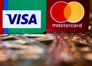 Visa dhe Mastercard tërhiqen nga tregu rus