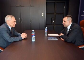 Ministri i Brendshëm i mburret ambasadorit rus: Serbia është i vetmi vend që nuk i vuri sanksione Rusisë!