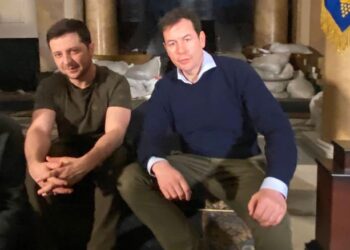 “Është shumë serioze… Unë s’jam në një film”/ Zelensky, kërkesë ndaj Biden: Jep një mesazh të fortë kundër pushtimit të Ukrainës