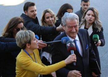 Pandëshkueshmëria? Berisha, i vetmi që burgosi parardhësit por blindoi drejtësinë për të ndaluar hetimet ndaj tij