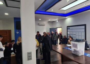 ‘Rithemelimi’ vijon zgjedhjet/ Votohet për kryetarin e PD në Bulqizë dhe Himarë gjatë ditës së sotme