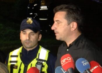 Autobusi në Lanë/ Kryebashkiaku Veliaj: Zoti na ndihmoi të mos kishim një tragjedi në Tiranë