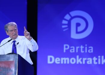 Fjala e PLOTË në Kuvend/ Berisha sfidon DASH për ‘non grata’: Po më thatë një fakt të vetëm që kam kryer korrupsion dhe unë dënoj veten
