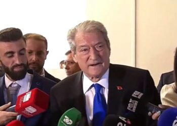“Kini durim”/ Berisha premton ndryshimin: Sot hiqet dorë nga presidentokracia dhe…