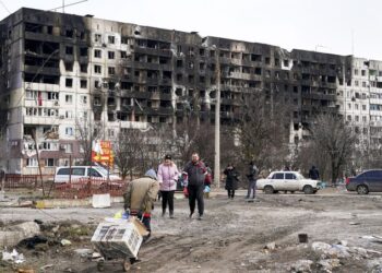Vëmendja tek Mariupoli/ Ministri i jashtëm grek shkon në Odessa, çfarë po ndodh në Ukrainë