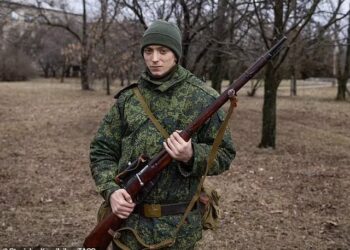 Lufta/ Dëshmia e ushtarit rus: Po pimë ujë nga pellgjet me bretkosa të ngordhura dhe po…