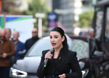 Ministrja socialiste: E ndjej rritjen e çmimeve, pasi pazaret i bëj vetë