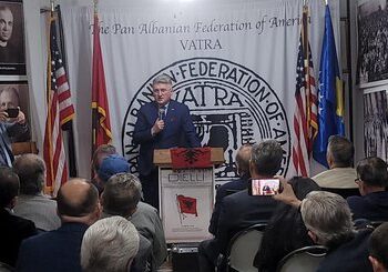 Dy fjalë për takimin në Vatra, “pritën” që më ngritën 5 vetë dhe gënjeshtrat nga Tirana