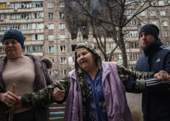 “A e dini se çfarë është dhimbja?”/ Rrëfimi i 16-vjeçares nga Mariupoli: Të shohësh nënën të vdesë para syve të tu është…